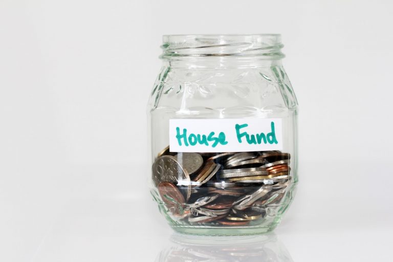 Como Poupar Até 300€/Mês com Hábitos Simples
